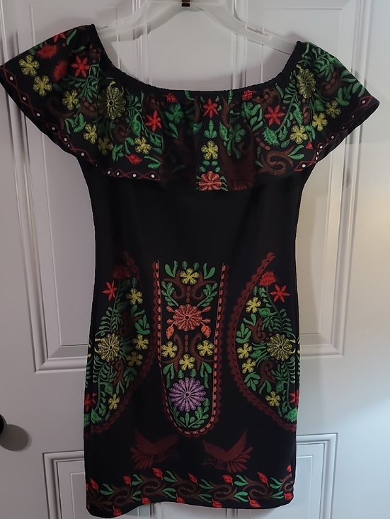 Dresses & Skirts - Off-Shoulder Black Floral Embroidered Print Dress